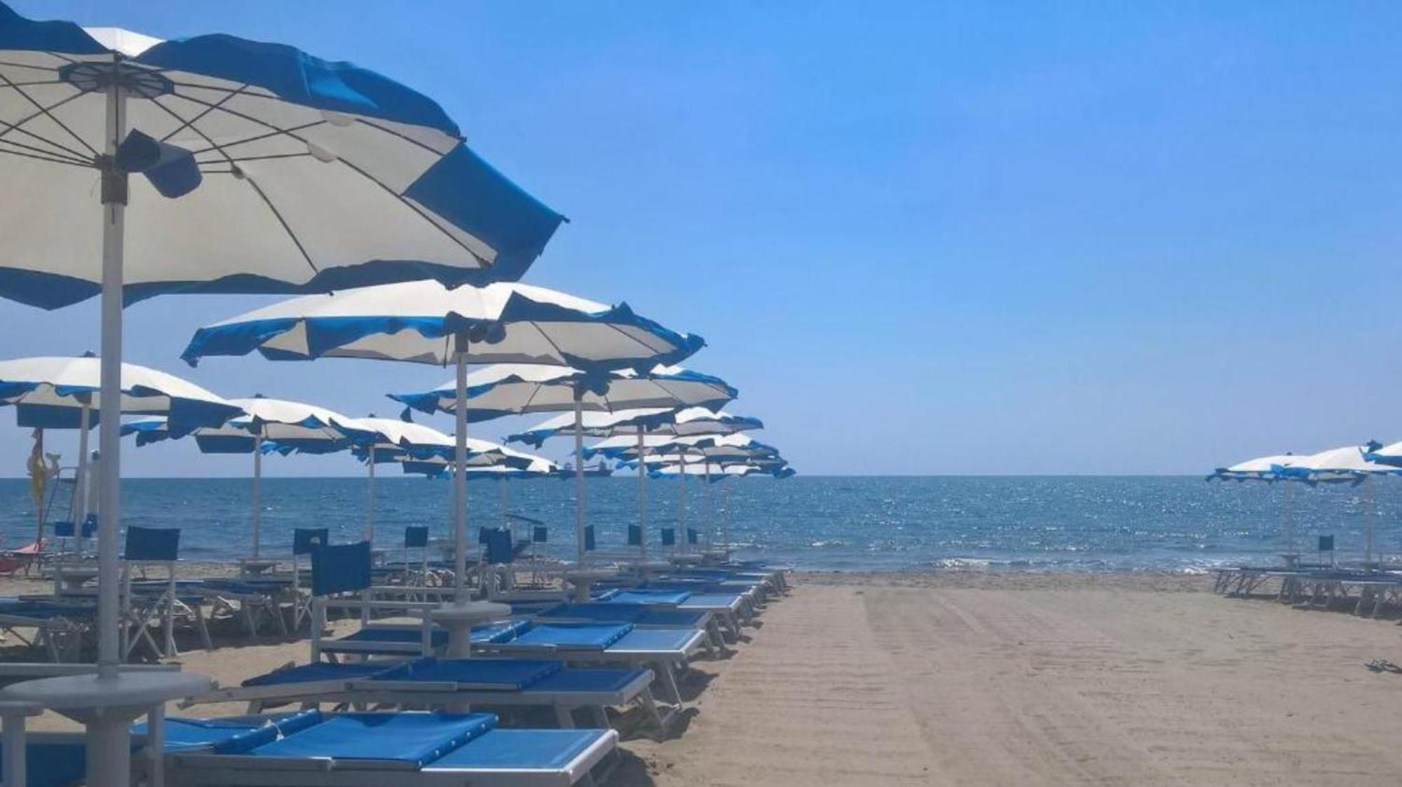 Bed And Breakfast Bagno Venezia マリーナ・ディ・カッラーラ エクステリア 写真