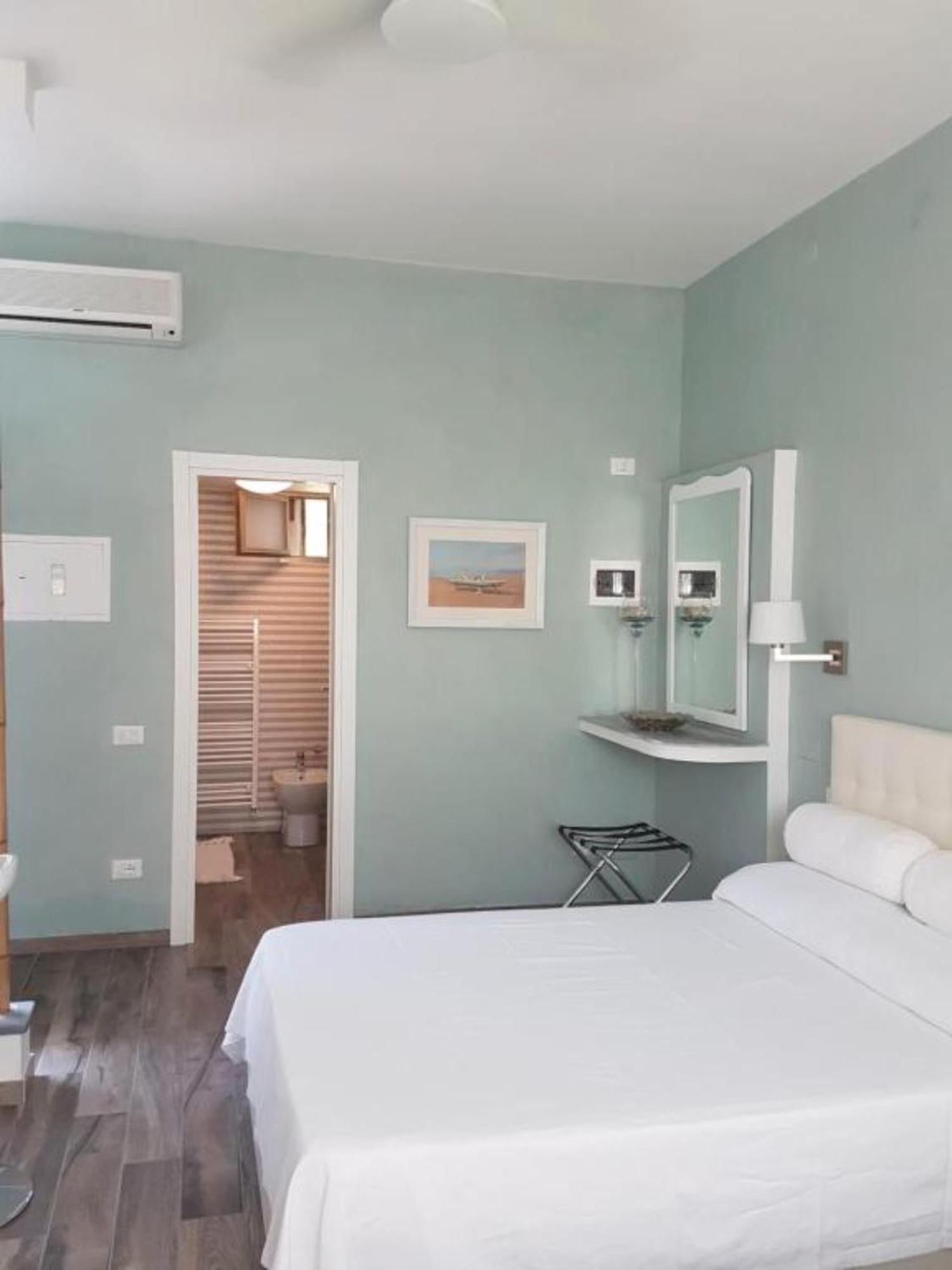 Bed And Breakfast Bagno Venezia マリーナ・ディ・カッラーラ エクステリア 写真